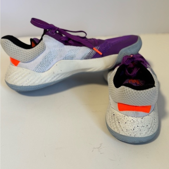 Adidas D.O.N. Issue 1 shoes.  Men’s size 7 main image 5